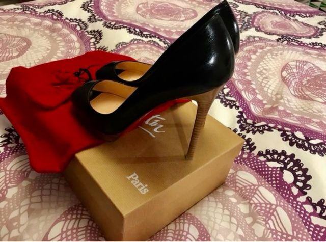 Salones Christian Louboutin (795$) Suela perfecta.