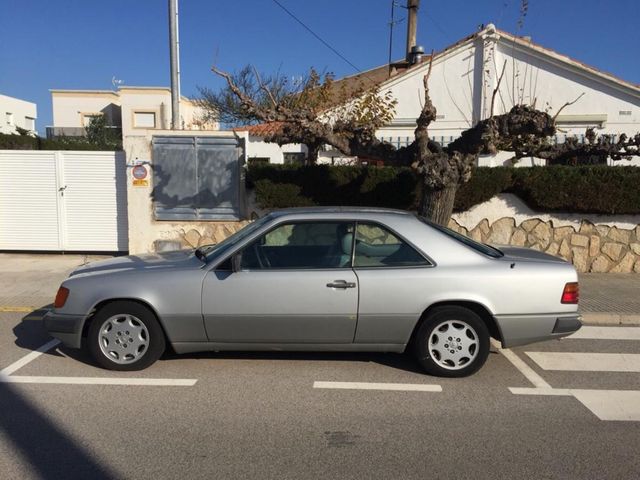 Mercedes-Benz 230ce Coupe w124  1992