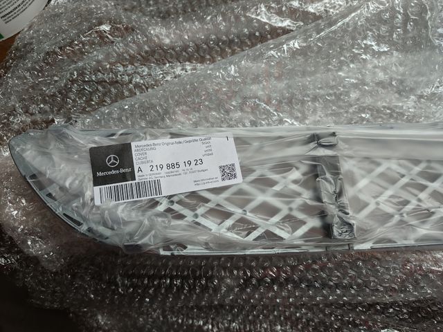 Parrilla frontal Mercedes benz