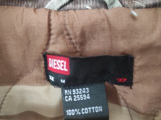 Chaquetón caqui Diesel.