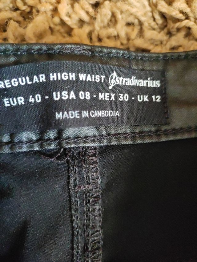 Pantaloni Stradivarius