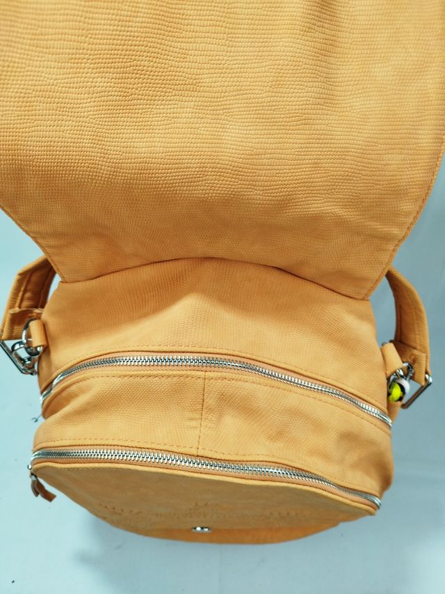 Mochila desigual naranja
