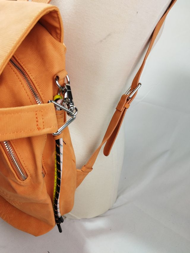 Mochila desigual naranja