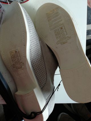 zapatos por estrenar color gris 