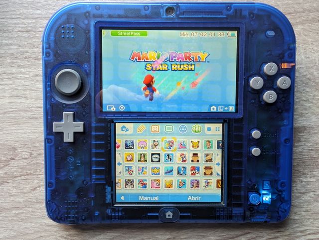 2DS Zafiro con juegos y sus accesorios