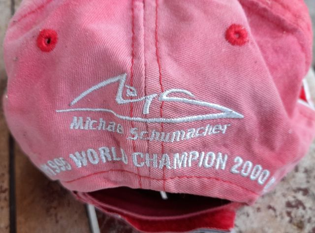 Cappello con visiera 