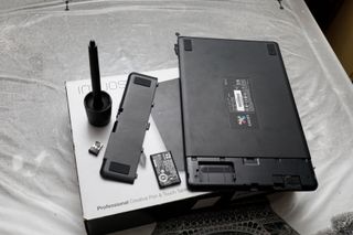 Tableta gráfica Wacom Intuos PRO S + HDD 320GB