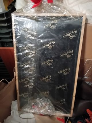 Tavolino di servizio in camera.