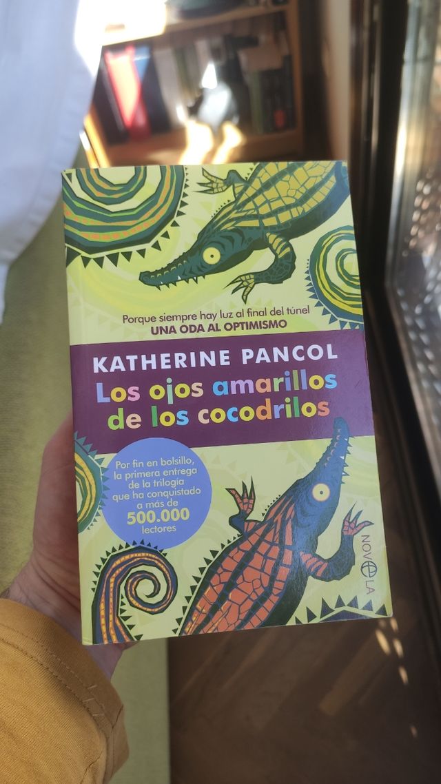 'Los ojos amarillos de los cocodrilos'