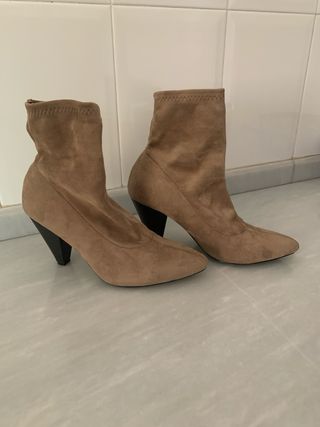 botin beige