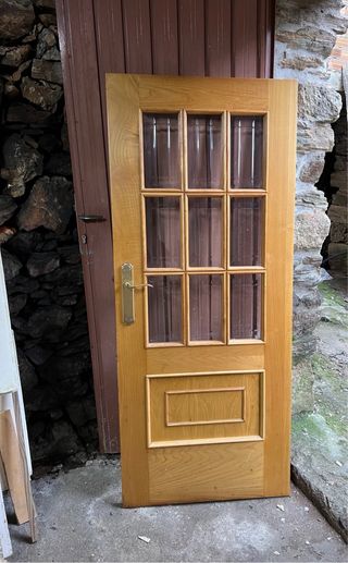 Puerta madera cristal