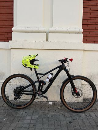 bicicleta enduro Cube stereo Carbon