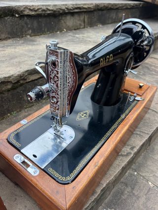 Maquina de coser Alfa