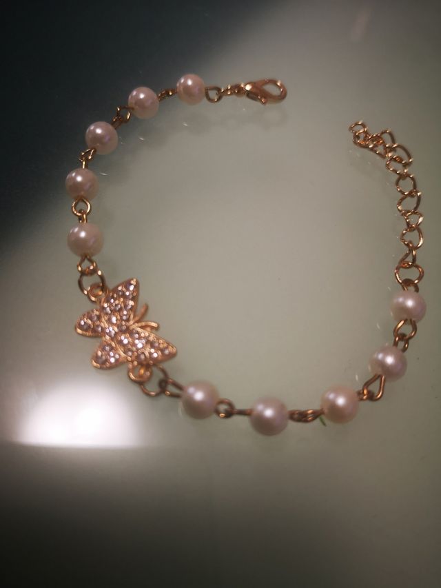 Braccialetto perle farfalla