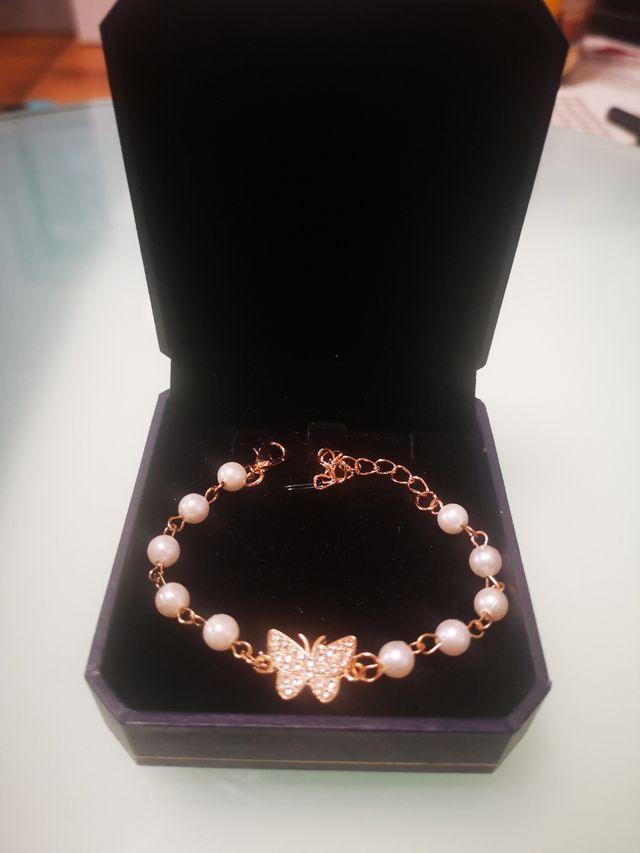 Braccialetto perle farfalla