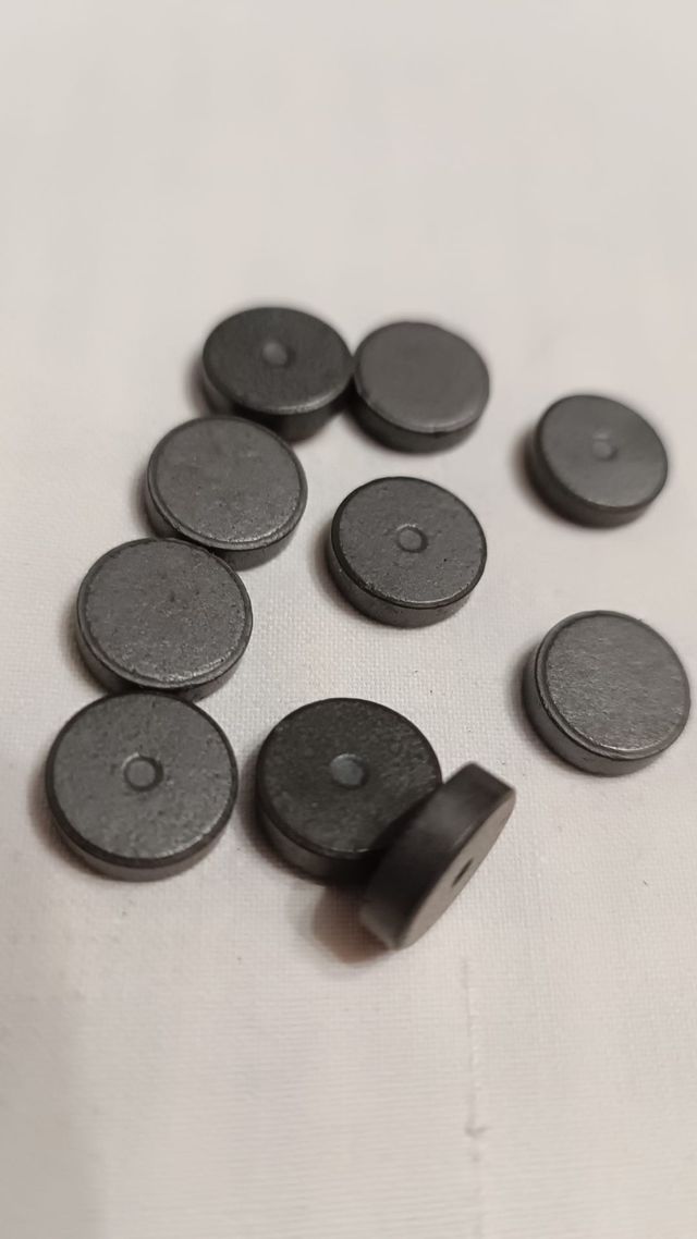 LOTE 10 IMANES CIRCULARES ( 7 X 3 mm.)