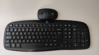 Ordenador i3 con ssd Monitor teclado y ratón