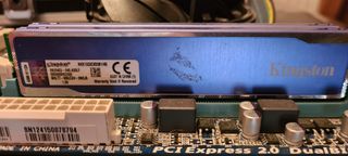 Placa Gigabyte + Micro + 4GB 