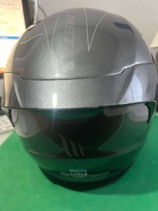Casco da moto integrale MT grigio metallizzato