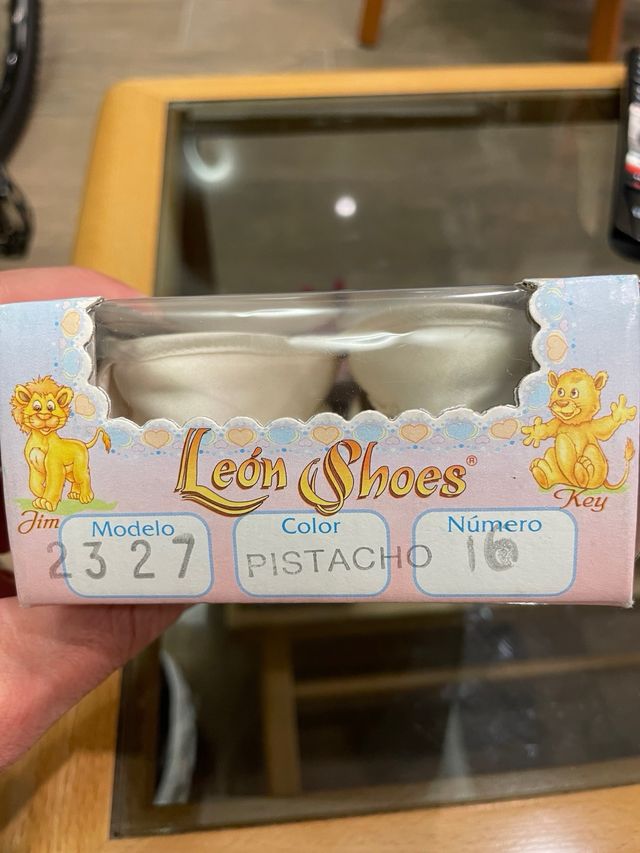 Sapatos Leon Shoes de bebé tamanho 16
