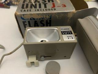 Flash Canon J-3