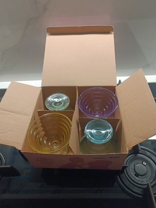 Bicchieri da gelato colorati