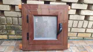 Ventana 61x61cm