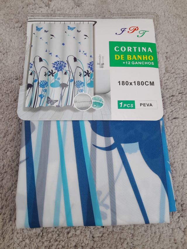 Alfombra de baño y cortina