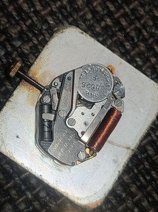 Reloj bulova Quartz vintage no funciona repuestos