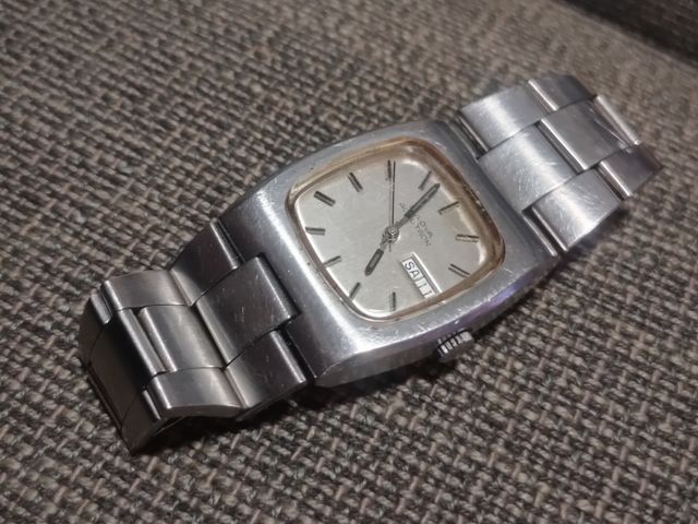 Reloj Bulova Accutron hombre vintage averiado 