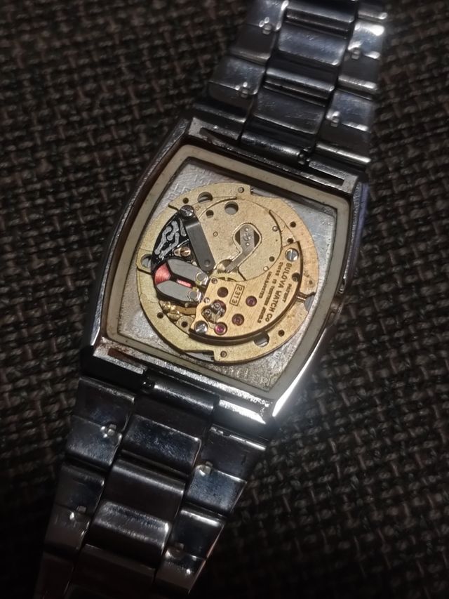 Reloj Bulova Accutron hombre vintage averiado 