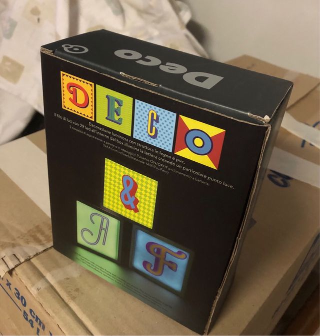 Lettera luminosa V marca Deco