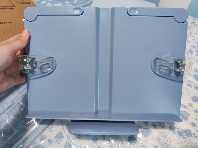 Soporte para libros o apuntes.