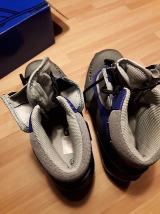 Scarponi nuovi presi x ciaspolare  nm.37 con sua s