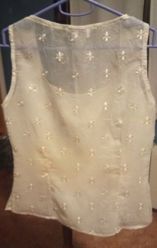 Blusa con bordado 