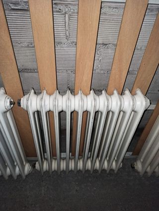 Radiadores agua para instalación 80 € todos