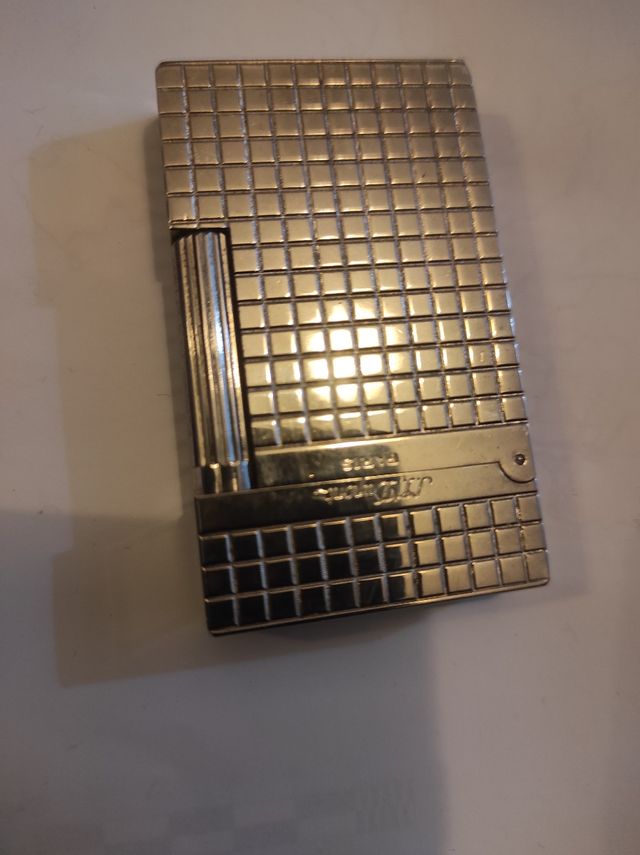 Mechero de plata marca dupont