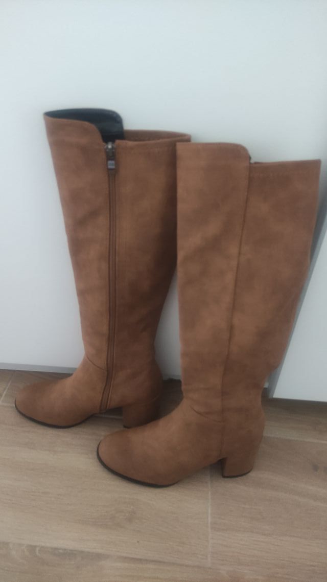 Botas altas marrones