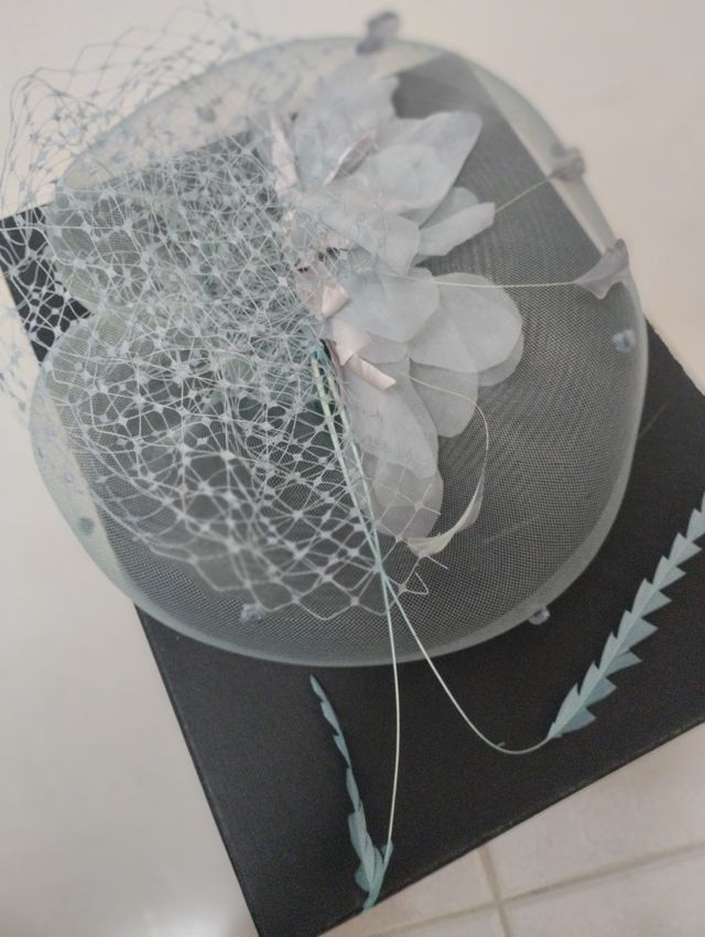 Tocado exclusivo ,10 eu.