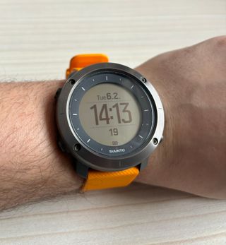 Orologio sportivo SUUNTO TRAVERSE Amber