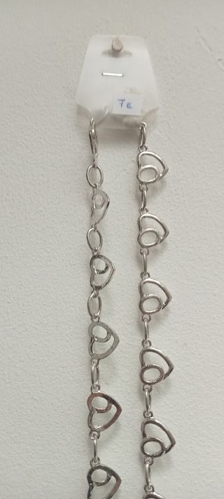 Collar de corazones plateado 