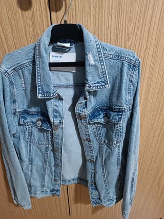 CAZADORA DE ZARA