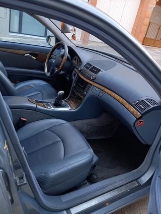 Mercedes-Benz Clase E 2005