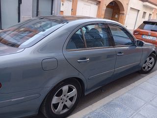 Mercedes-Benz Clase E 2005