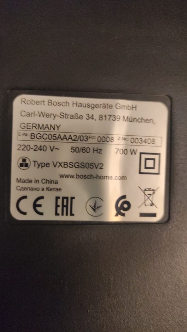 Serie 2 Aspirador sin bolsa Rojo