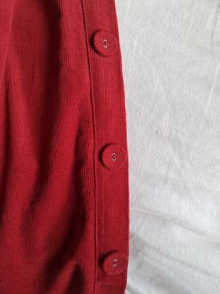 Pantalón granate pana de Pepaloves