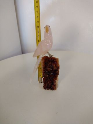 Pappagallo in quarzo rosa