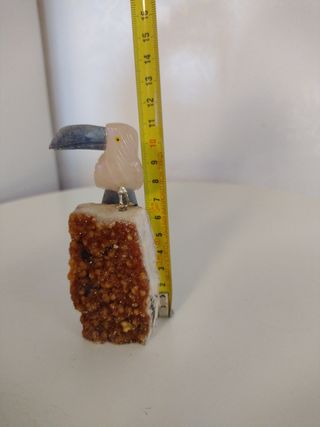 Uccellino in pietre semipreziose