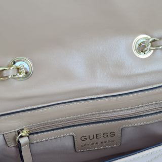 Bolso bandolera GUESS Pilla Small de Piel bovina 