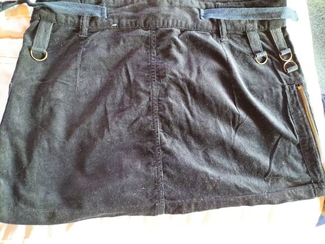 Falda mujer "Stradivarius"